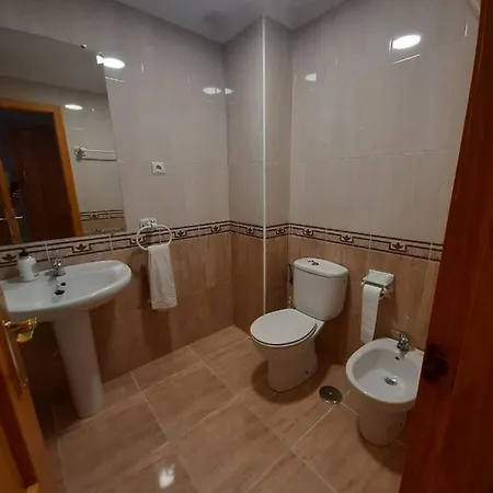 Torrevieja-lugomar * טורבייחה