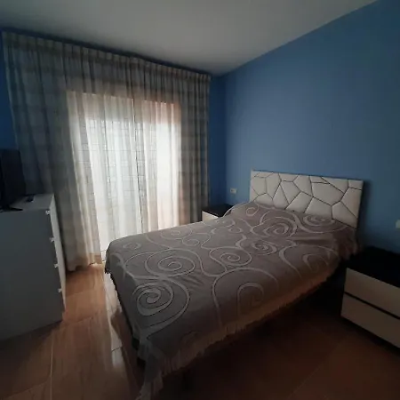 Torrevieja-lugomar דירה *